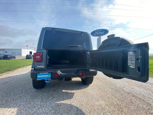 Used 2024 Jeep Wrangler Unlimited Rubicon 4xe AWD/4WD image 3