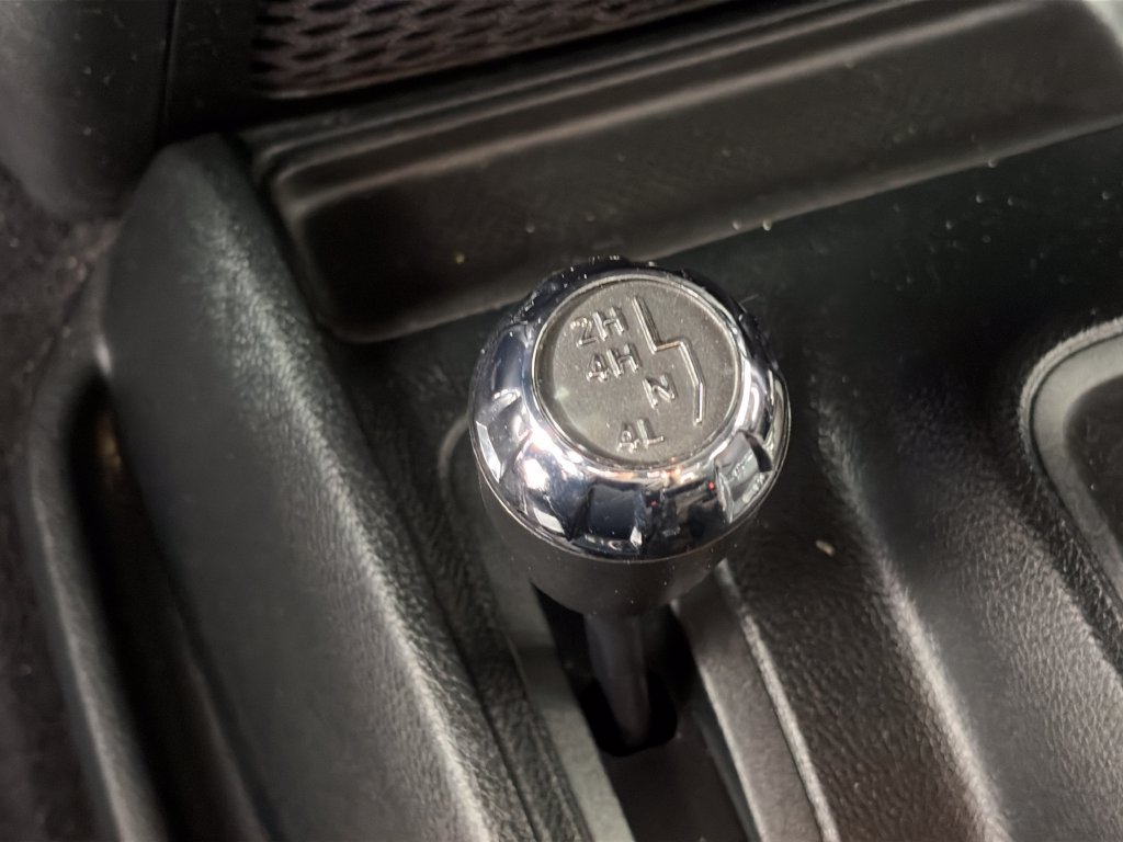 Used 2018 Jeep Wrangler Rubicon AWD/4WD image 22