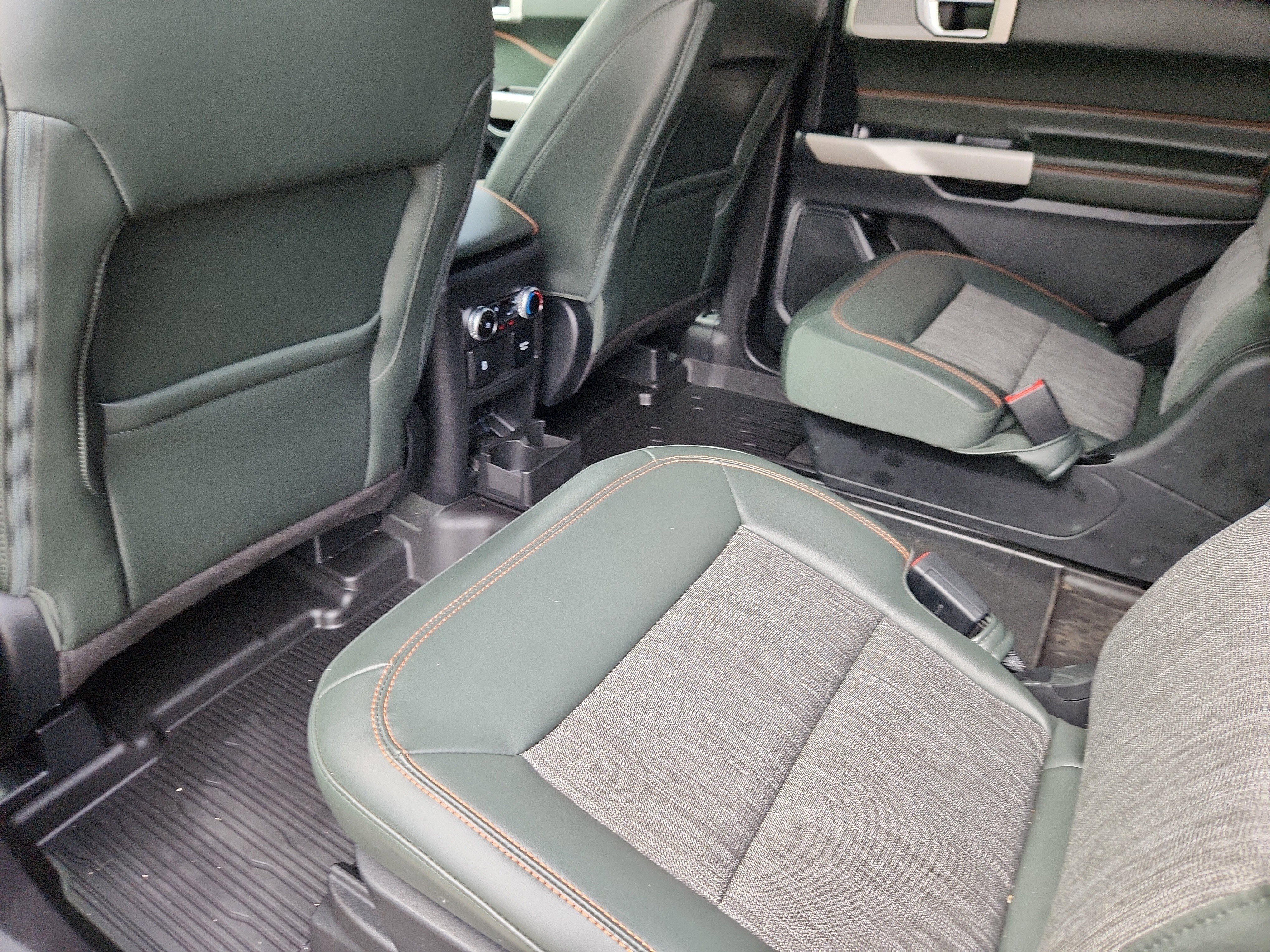 Certified 2023 Ford Explorer Timberline w/ Timberline Technology Package AWD/4WD image 9