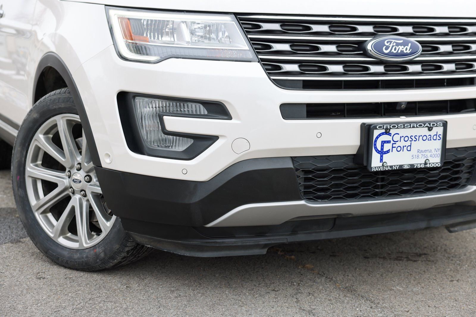 Certified 2017 Ford Explorer Limited w/ Equipment Group 301A image 33