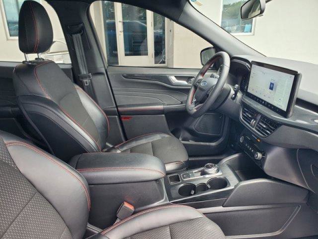 Certified 2023 Ford Escape ST-Line w/ Tech Pack #1 FWD image 35
