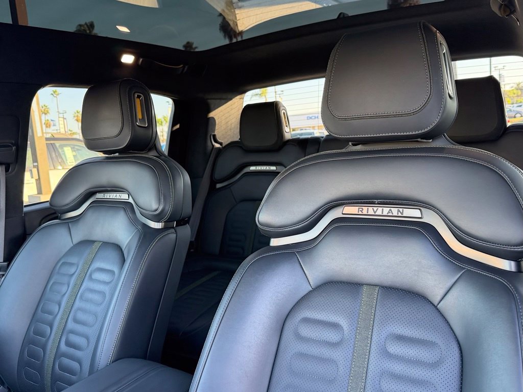 Used 2024 Rivian R1T Adventure Dual AWD/4WD image 17