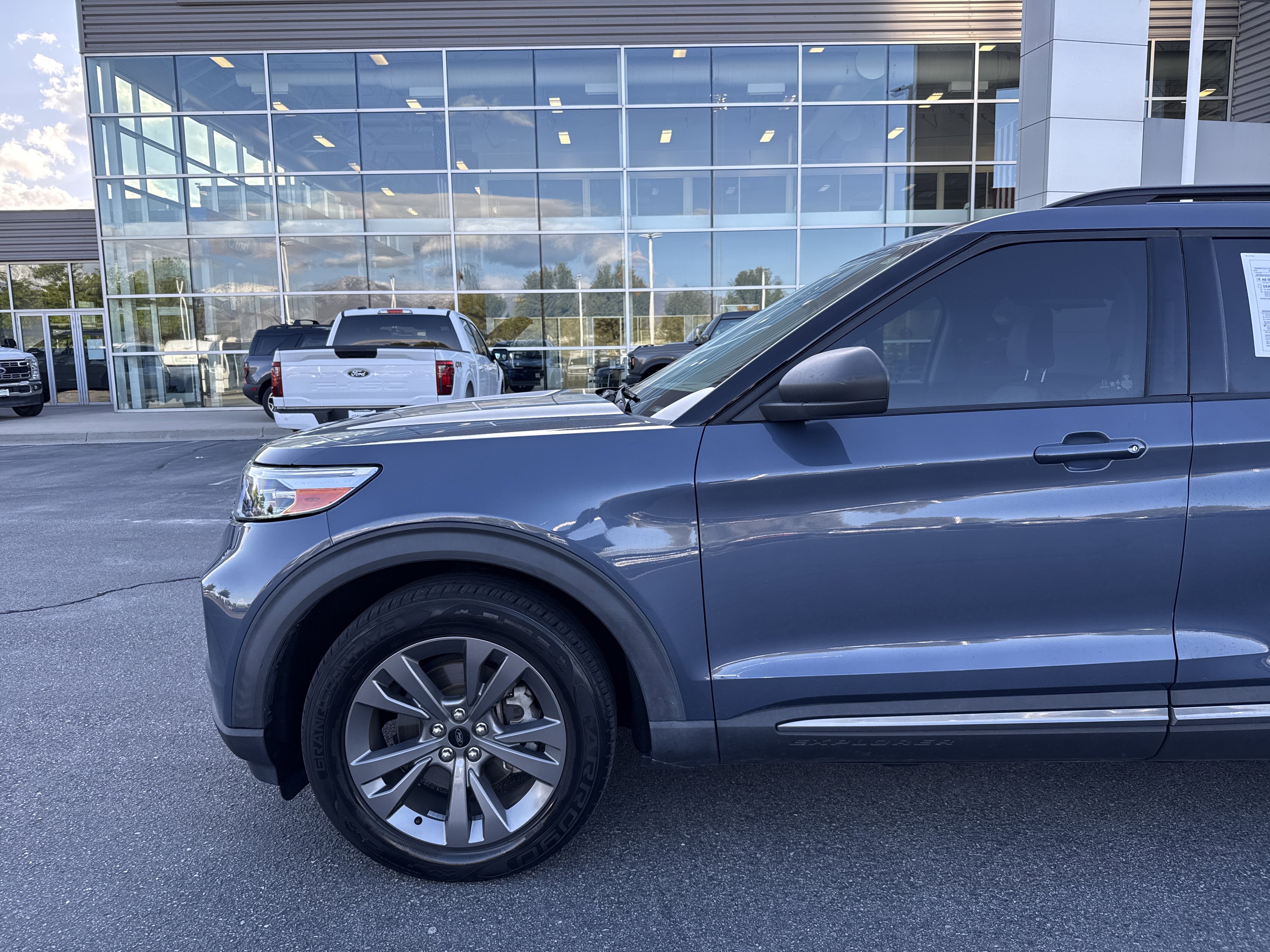 Certified 2021 Ford Explorer XLT w/ Equipment Group 202A RWD image 2
