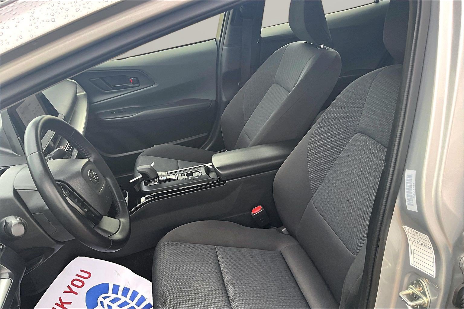 Used 2025 Toyota Prius LE FWD image 16