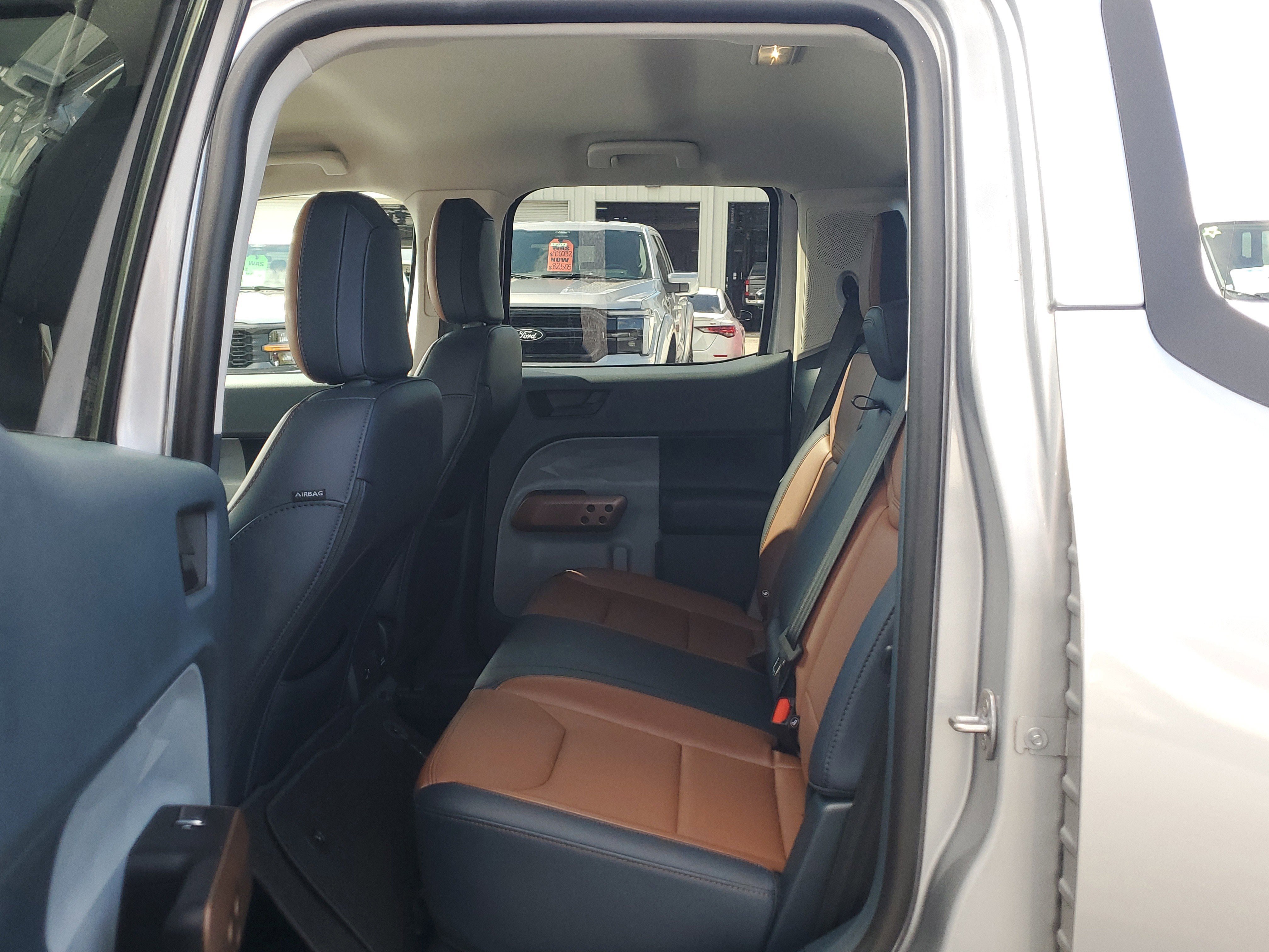 Certified 2024 Ford Maverick Lariat image 11