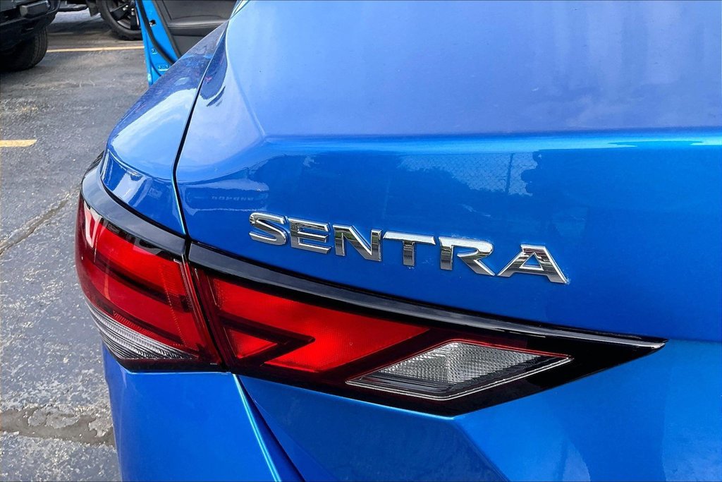 Used 2023 Nissan Sentra SV FWD image 7