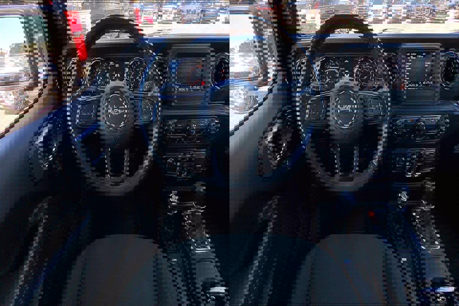 Used 2022 Jeep Gladiator Sport image 8