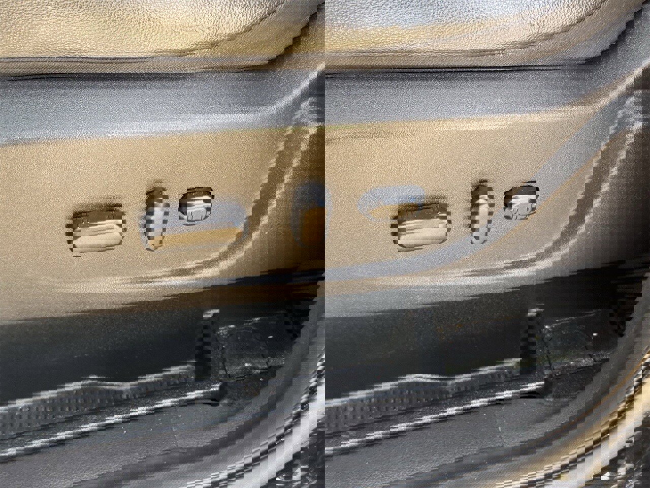 Certified 2018 Ford Escape SEL image 27