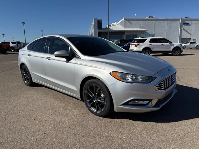 Certified 2018 Ford Fusion SE w/ Equipment Group 201A FWD image 3