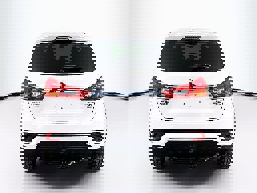 Used 2019 Mitsubishi Outlander Sport ES image 4