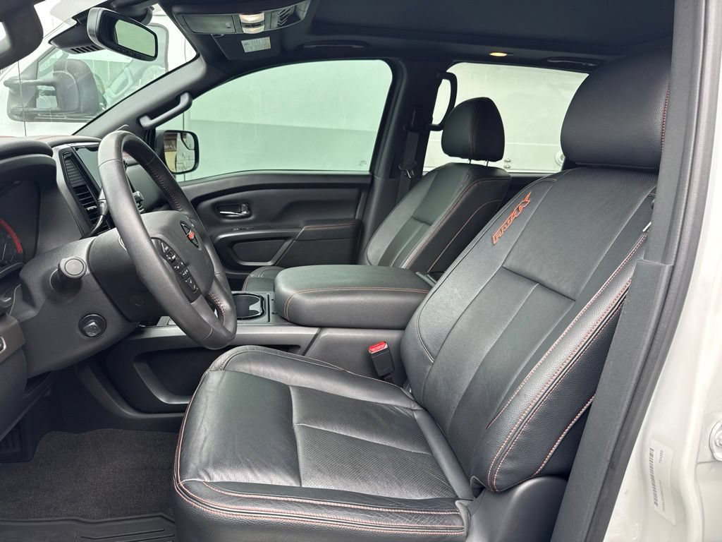 Used 2021 Nissan Titan PRO-4X w/ Pro-4x Convenience Package AWD/4WD image 7