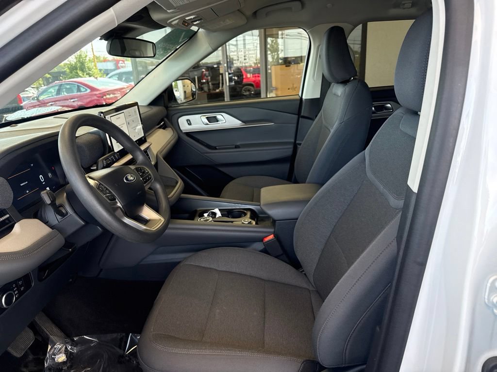 Certified 2026 Ford Explorer Active AWD/4WD image 12