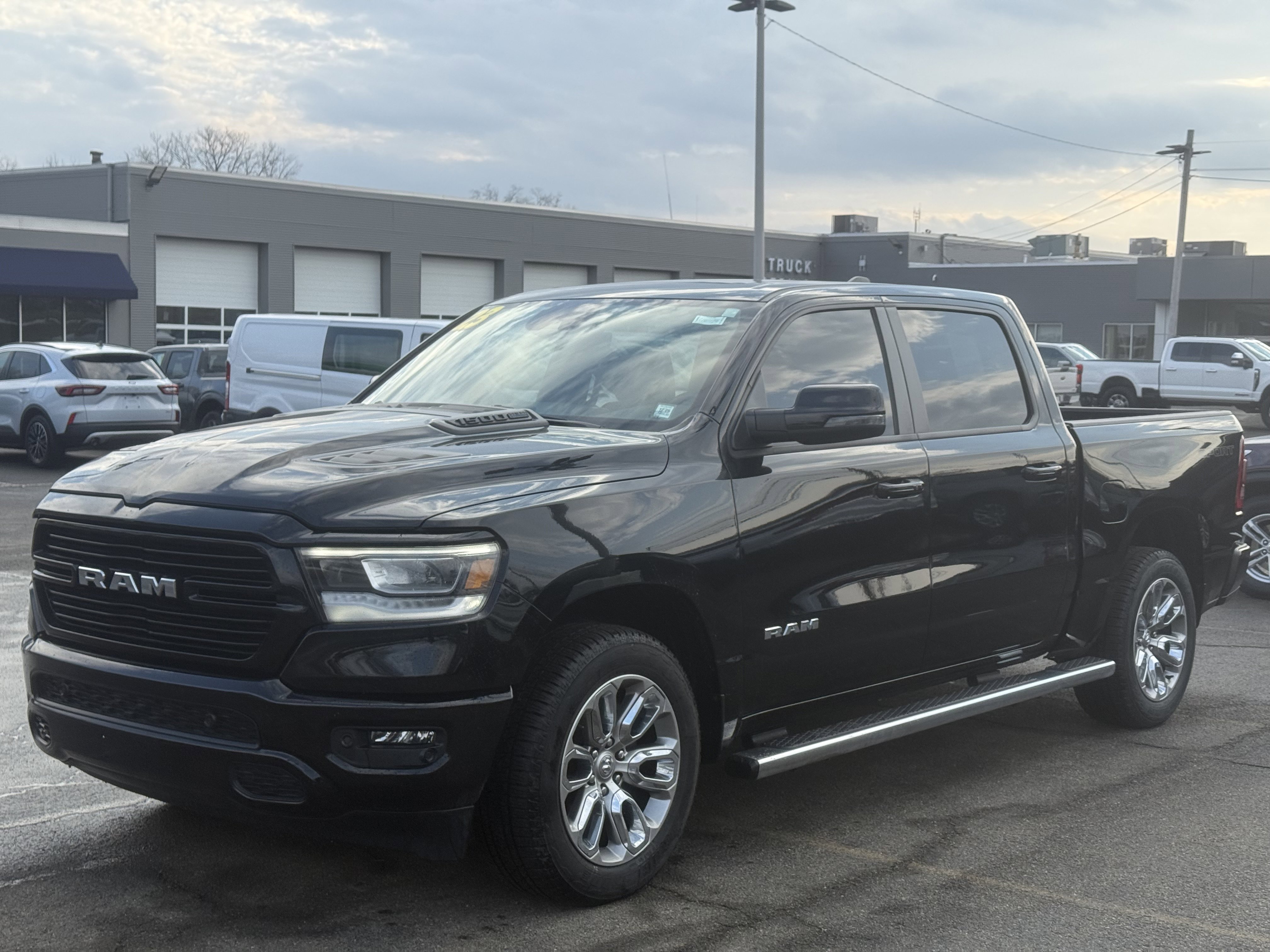 Used 2023 RAM 1500 Laramie image 6