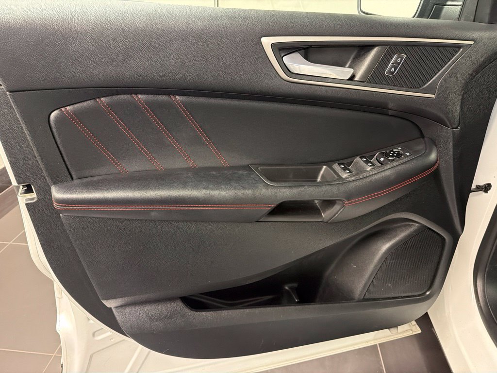 Certified 2023 Ford Edge ST-Line AWD/4WD image 27