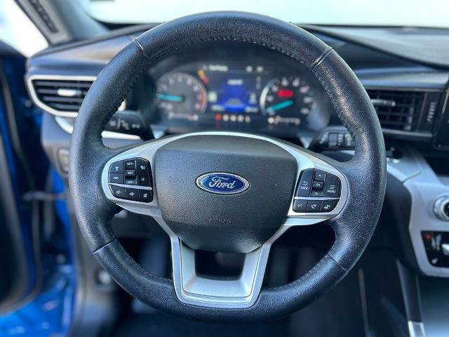 Certified 2022 Ford Explorer XLT w/ Equipment Group 202A AWD/4WD image 17