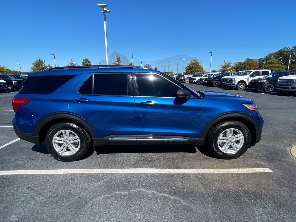 Certified 2022 Ford Explorer XLT w/ Class IV Trailer Tow Package RWD image 8