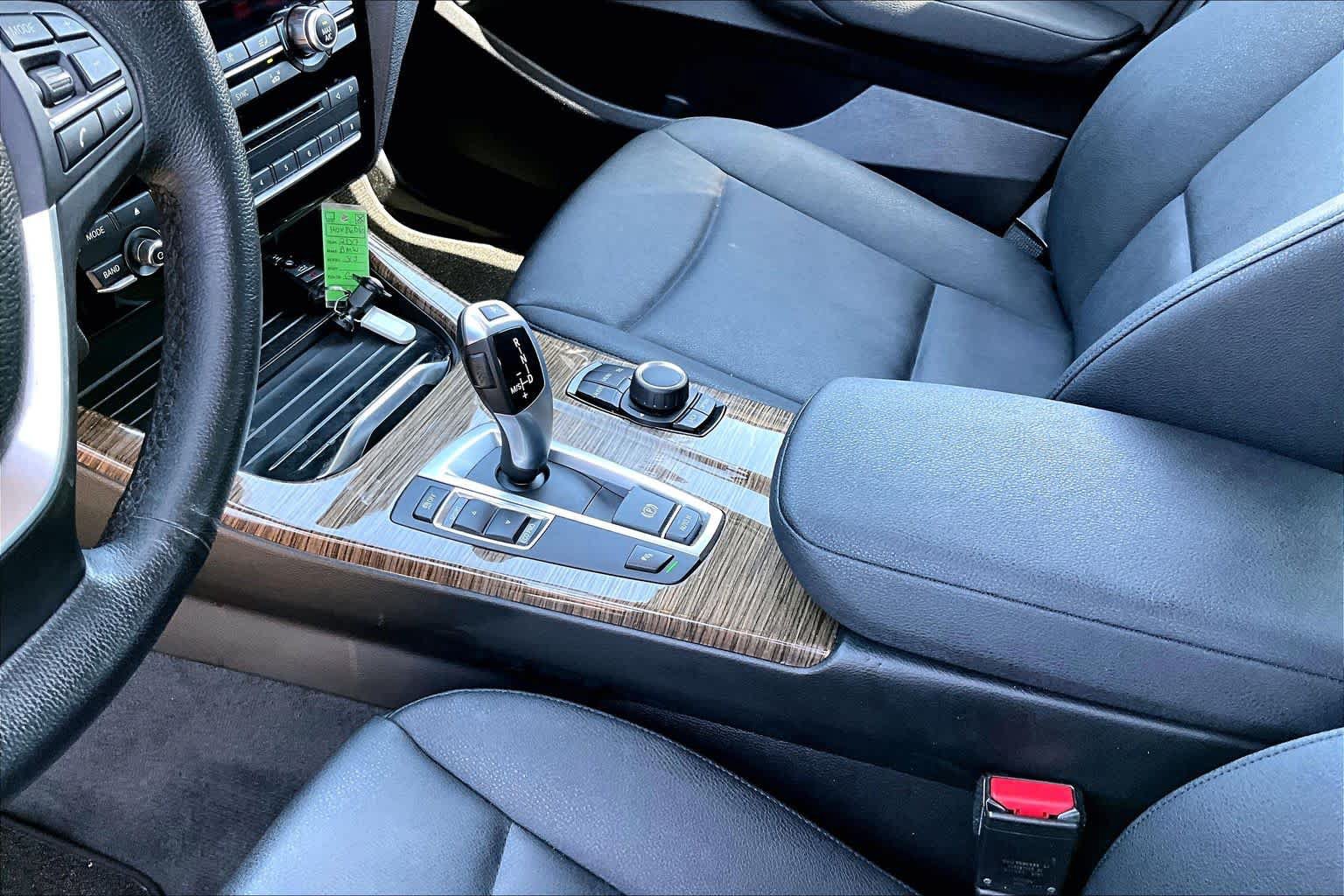 Used 2017 BMW X3 sDrive28i RWD image 16
