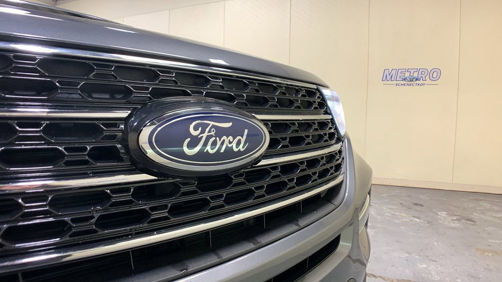 Certified 2022 Ford Explorer XLT w/ Equipment Group 202A image 49