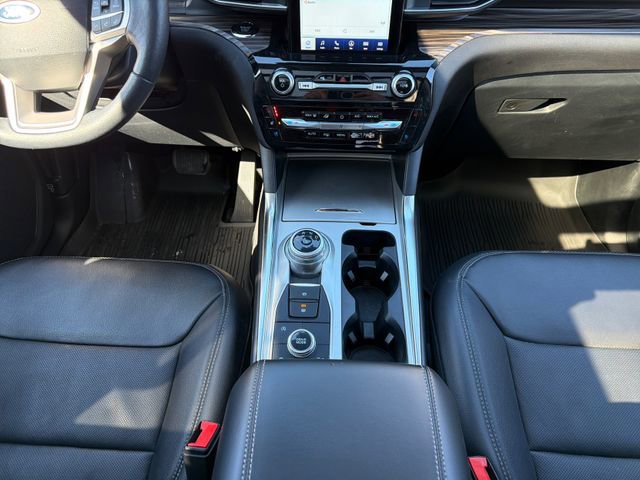 Certified 2024 Ford Explorer Limited w/ Limited Technology Package image 21