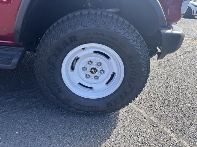 Certified 2025 Ford Bronco Heritage Edition AWD/4WD image 4