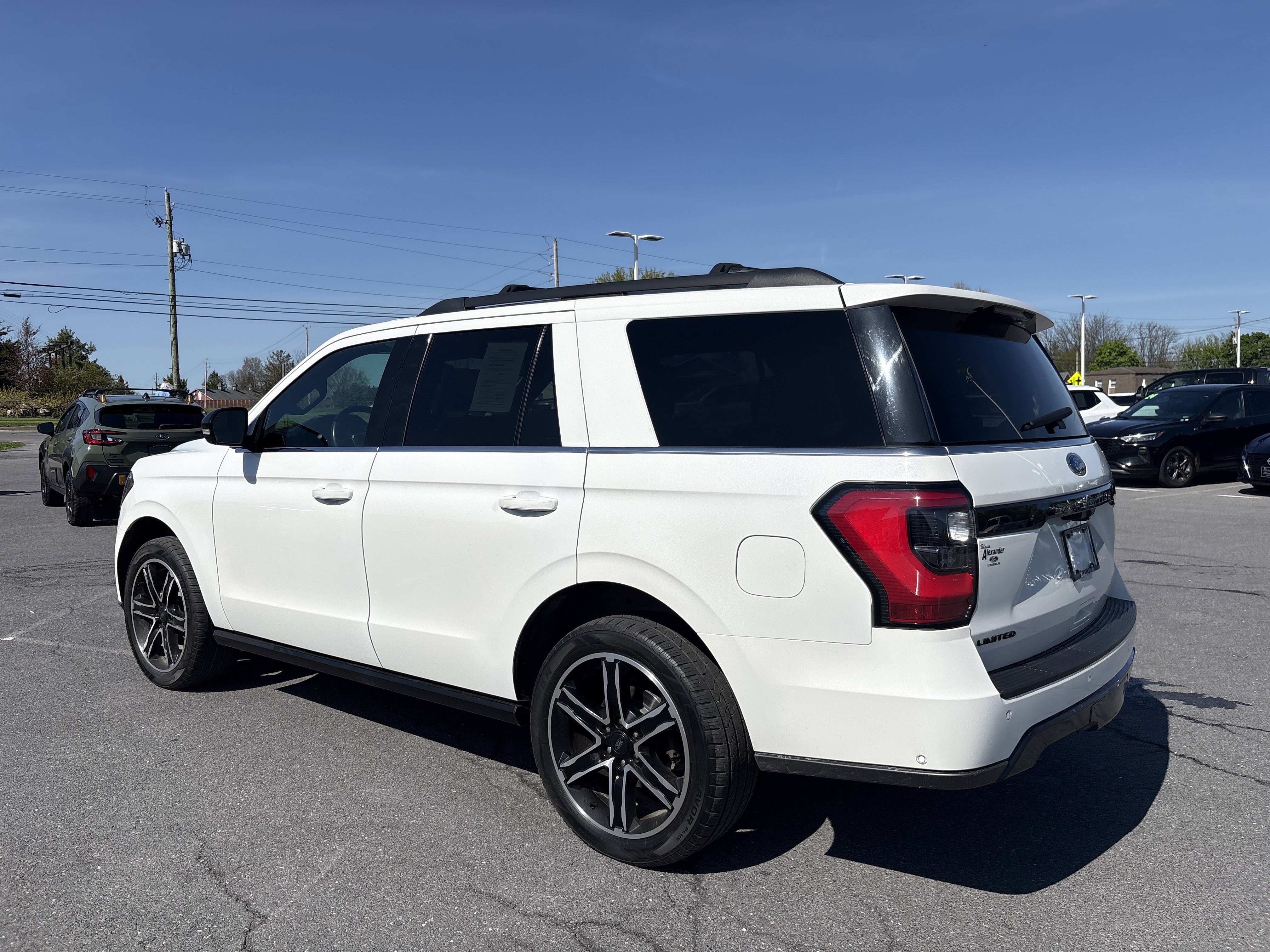 Certified 2021 Ford Expedition Limited AWD/4WD image 3