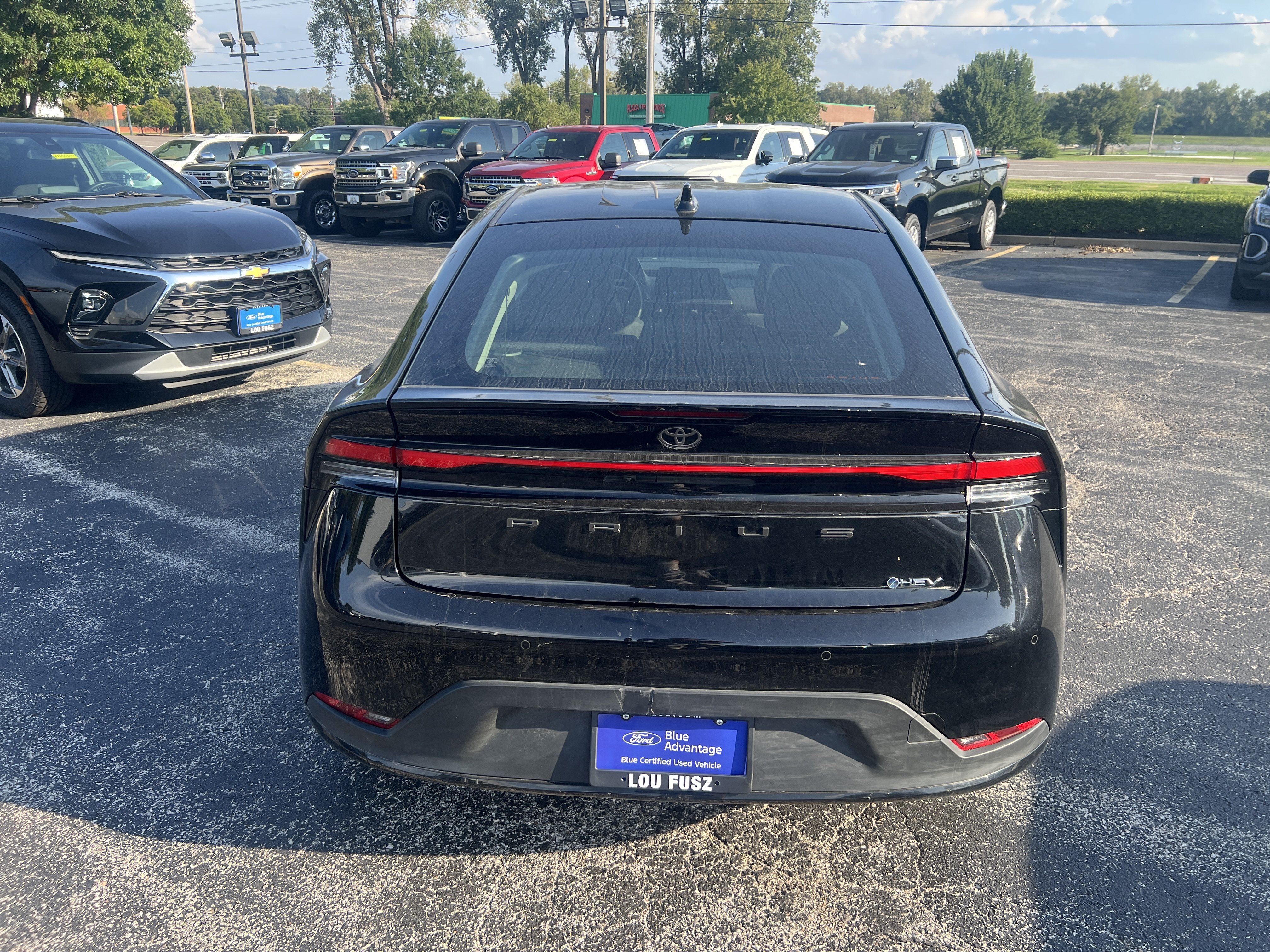 Used 2026 Toyota Prius LE FWD image 6