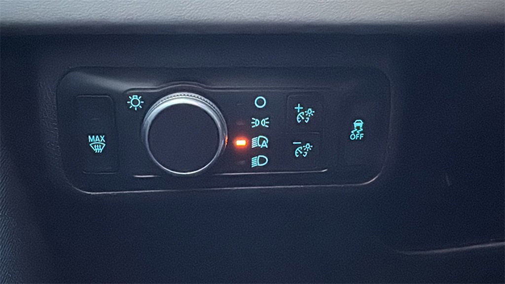 Certified 2022 Ford Mustang Mach-E Premium image 18