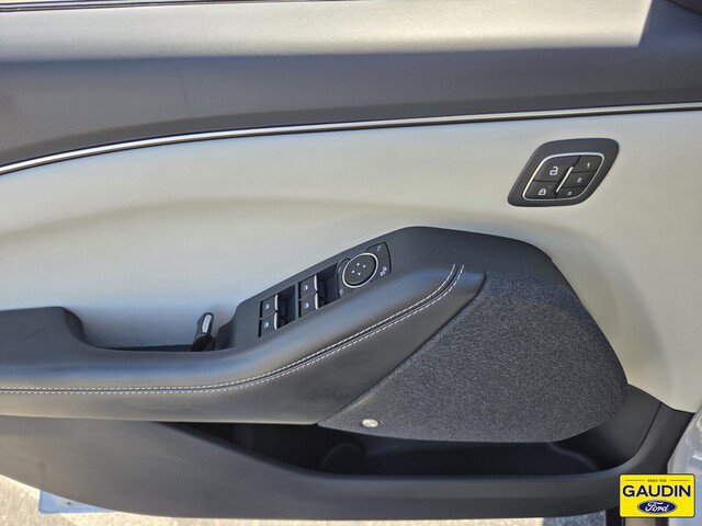 Certified 2023 Ford Mustang Mach-E Premium RWD image 17
