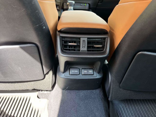 Used 2024 Lexus ES 350 w/ Premium Package FWD image 16