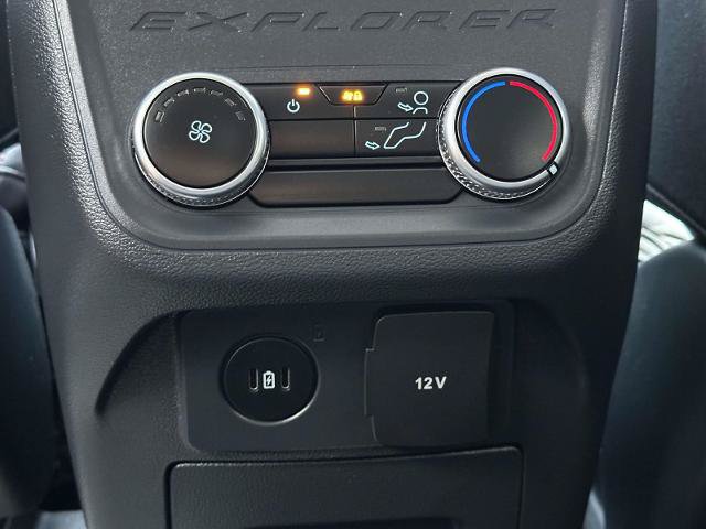 Certified 2025 Ford Explorer Active AWD/4WD image 14