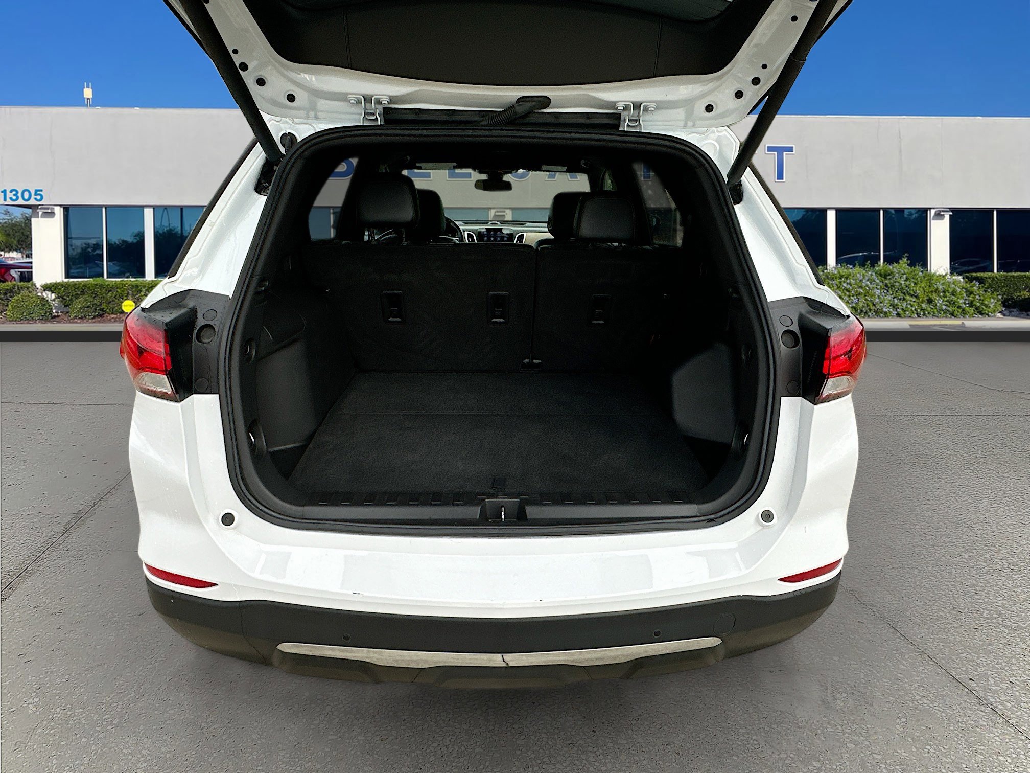 Used 2022 Chevrolet Equinox Premier image 25