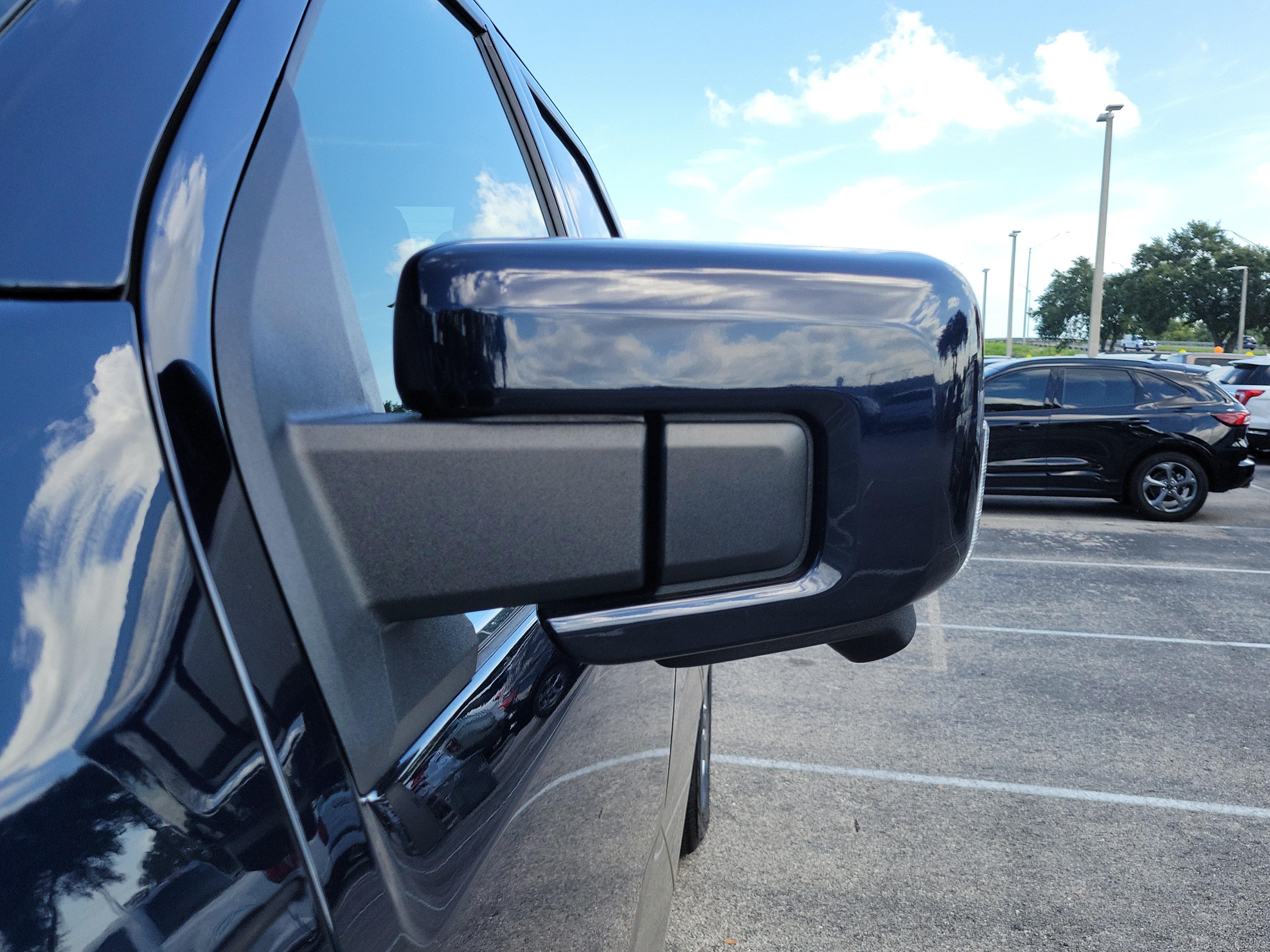 Certified 2025 Ford F150 King Ranch w/ FX4 Off-Road Package AWD/4WD image 5