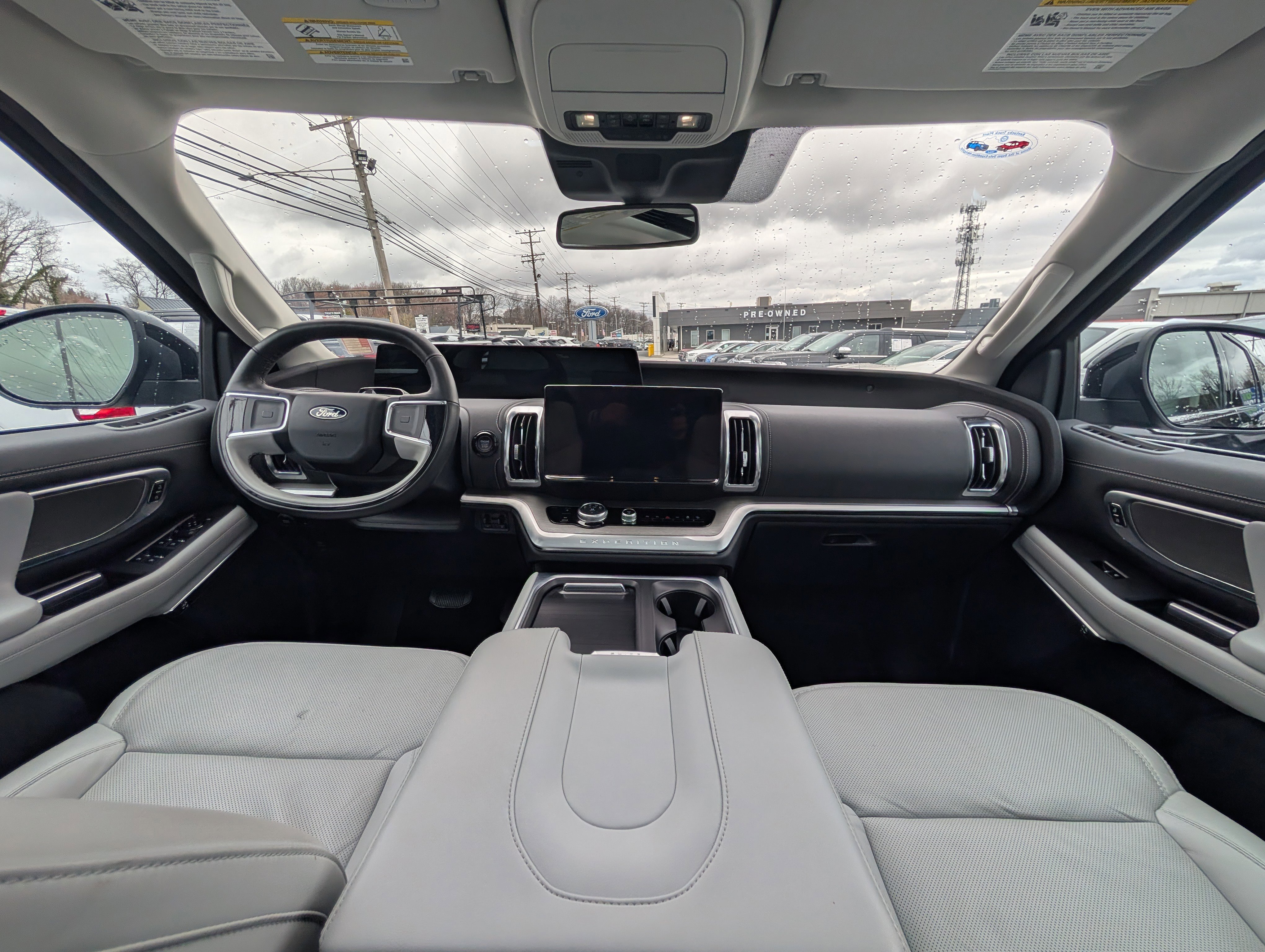 Certified 2025 Ford Expedition Max Platinum image 23