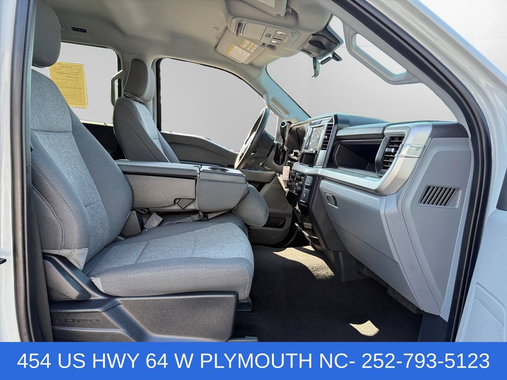 Certified 2025 Ford F250 XL w/ STX Appearance Package AWD/4WD image 15