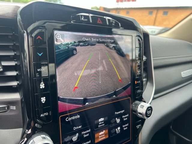 Used 2019 RAM 1500 Laramie AWD/4WD image 14