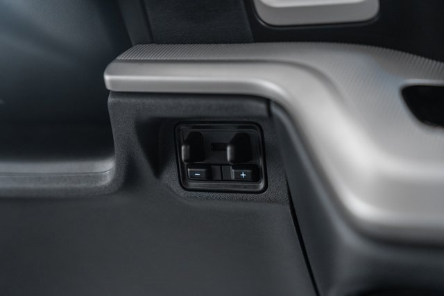 Certified 2025 Ford Expedition Active image 31