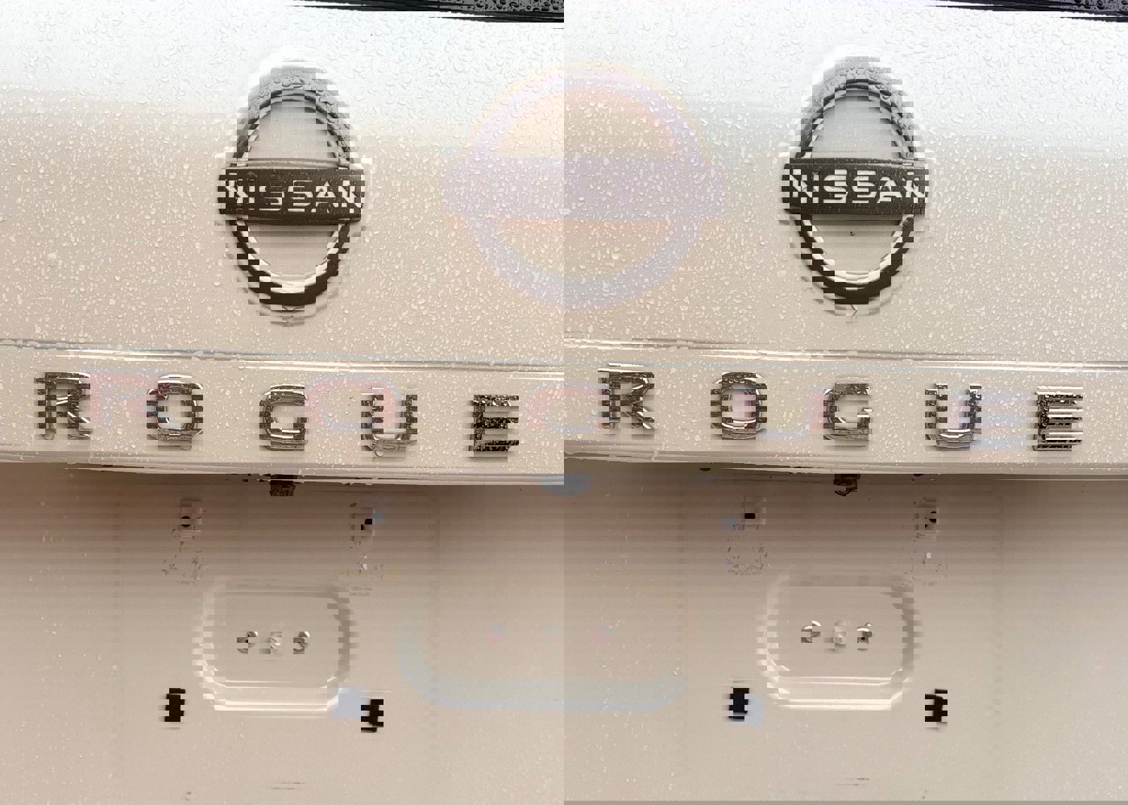 Used 2023 Nissan Rogue SV w/ SV Premium Package image 13