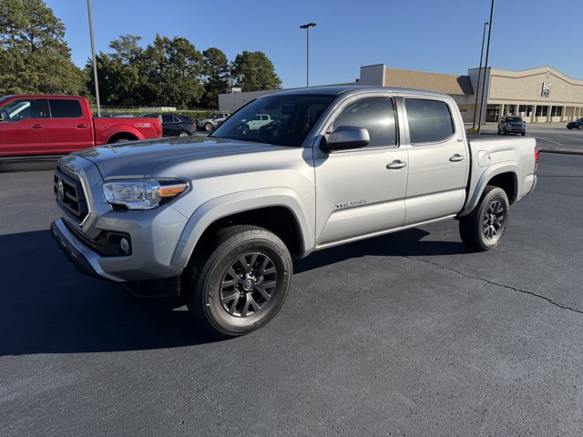 Used 2021 Toyota Tacoma SR5 RWD image 5