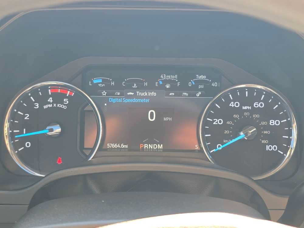 Certified 2021 Ford F250 XLT w/ Tremor Off-Road Package AWD/4WD image 20
