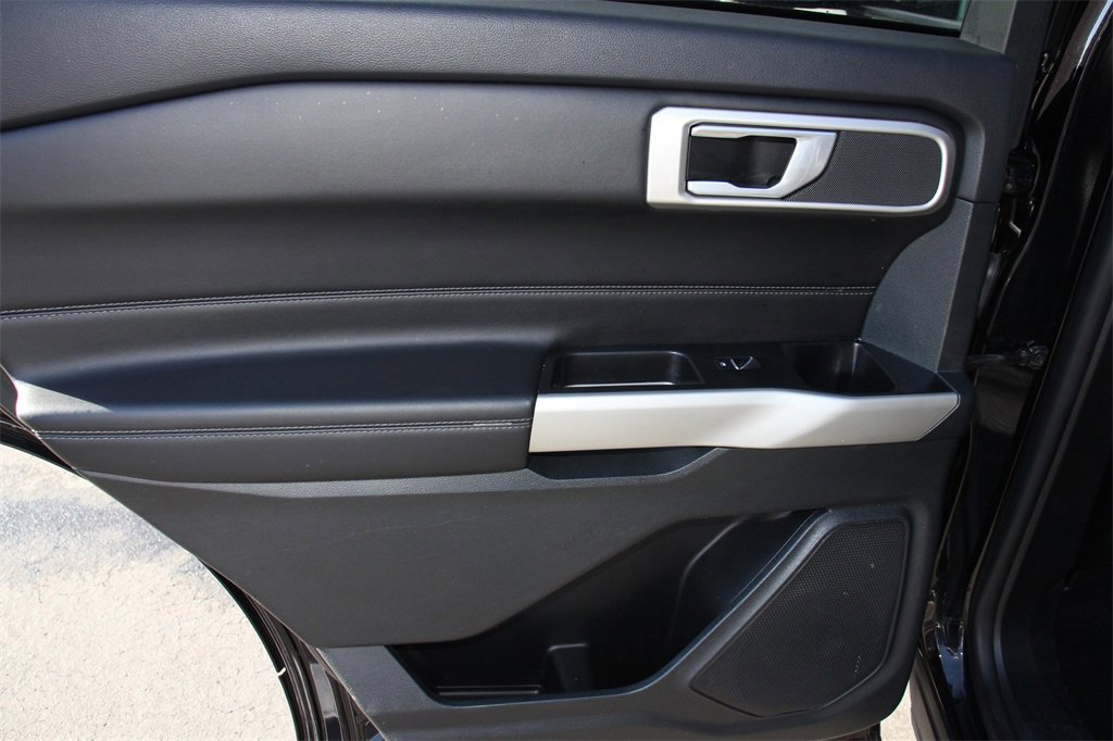 Certified 2023 Ford Explorer XLT w/ Equipment Group 202A image 19
