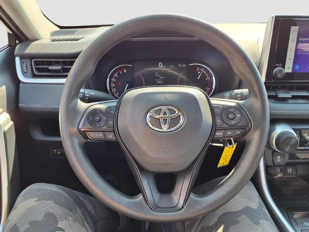 Used 2025 Toyota RAV4 LE AWD/4WD image 21