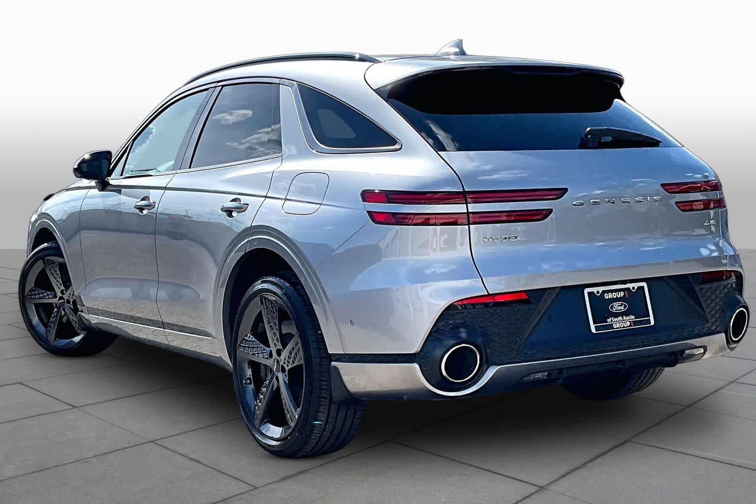 Used 2024 Genesis GV70 2.5T w/ Sport Prestige Package AWD/4WD image 6