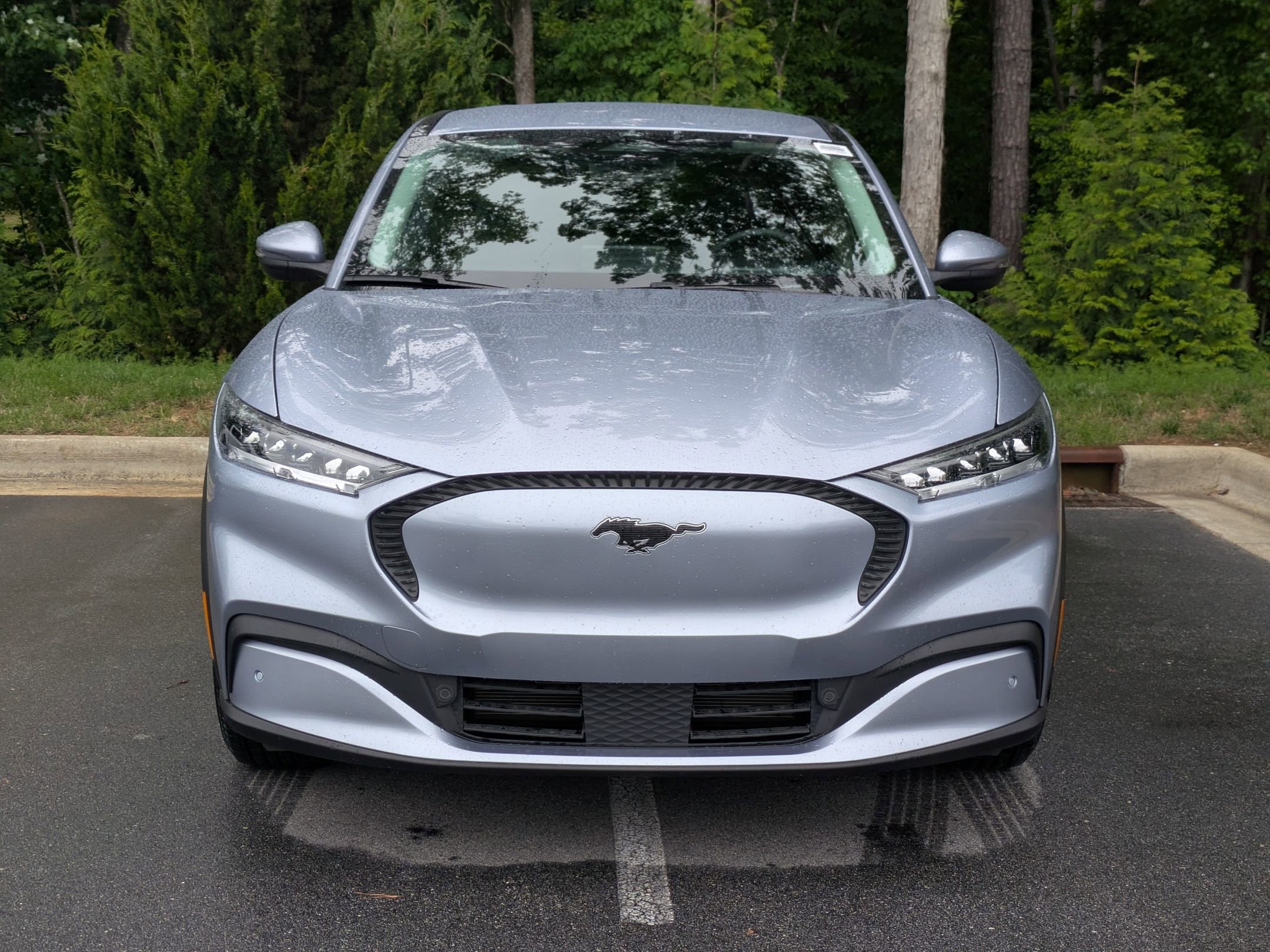 Certified 2022 Ford Mustang Mach-E Select AWD/4WD image 7