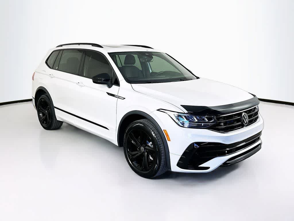 Used 2023 Volkswagen Tiguan SE R-Line FWD image 24