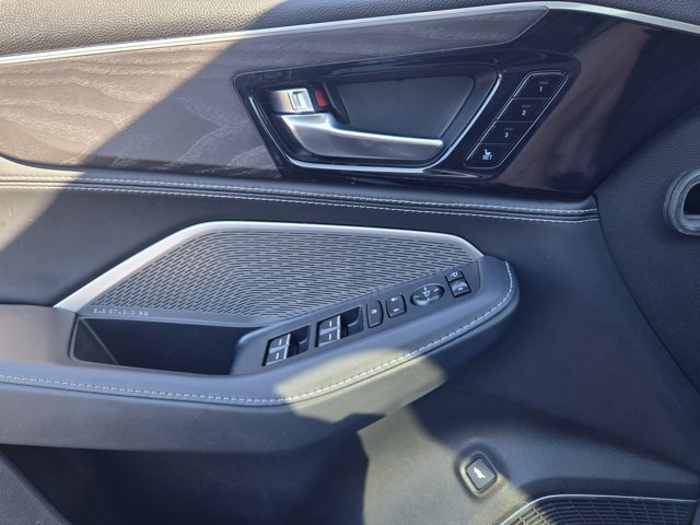 Used 2023 Acura MDX SH-AWD w/ Advance Package image 19