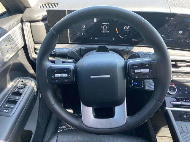 Used 2025 Hyundai Santa Fe Limited FWD image 21