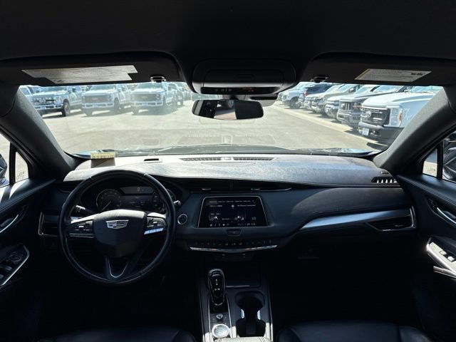 Used 2023 Cadillac XT4 Premium Luxury FWD image 19