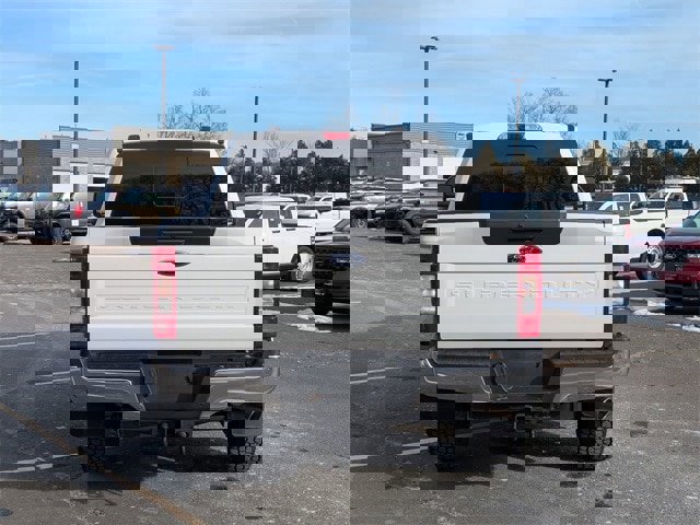 Certified 2021 Ford F350 XLT image 4