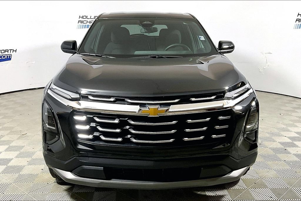Used 2026 Chevrolet Equinox LT FWD image 2