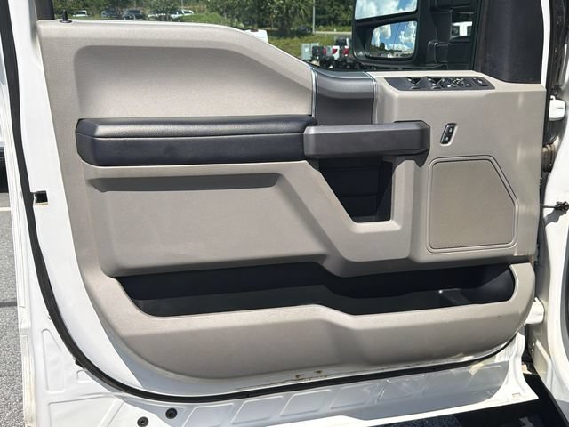 Certified 2019 Ford F250 XLT w/ XLT Premium Package AWD/4WD image 12